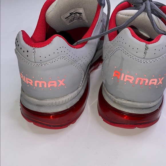 NIKE Air Max 2011 Mens Grey and Red Sneakers - US 13 - Picture 5 of 6